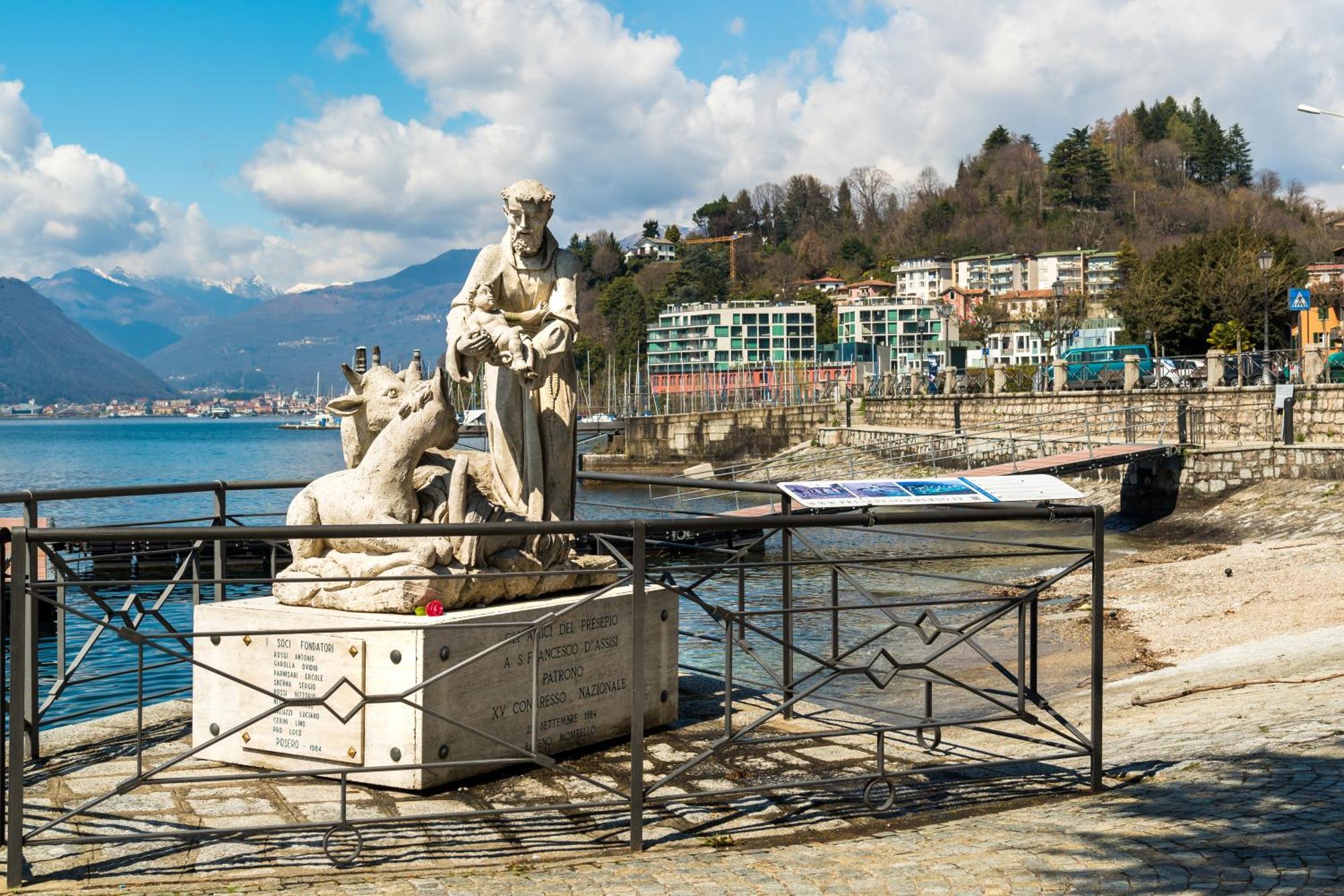 Appartamento Il Golfo Lake View - Happy Rentals Laveno Exterior foto