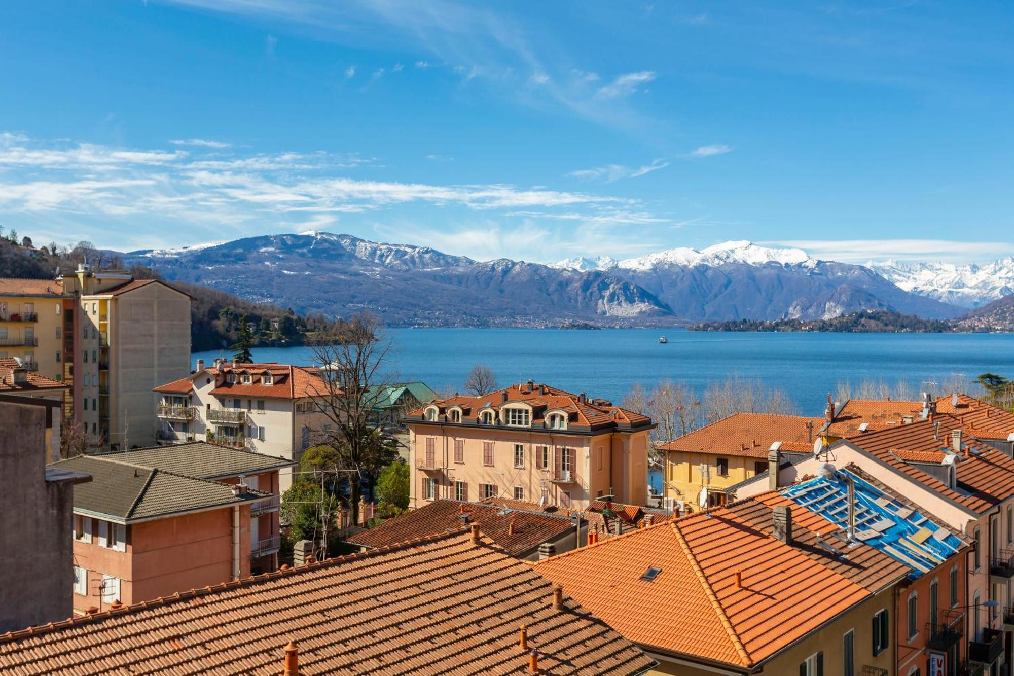 Appartamento Il Golfo Lake View - Happy Rentals Laveno Exterior foto